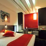 Europole Hotel