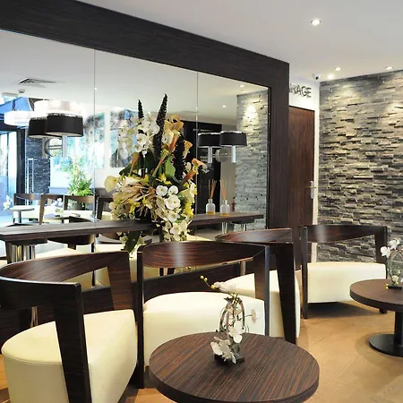 Europole Hotel 3*