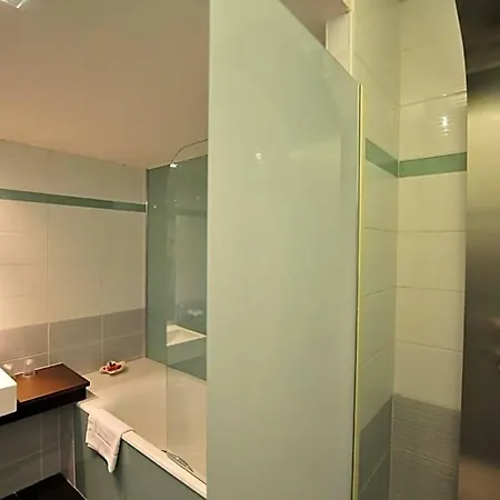 Europole Hotel