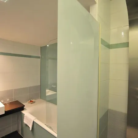 Hotel Europole 3*