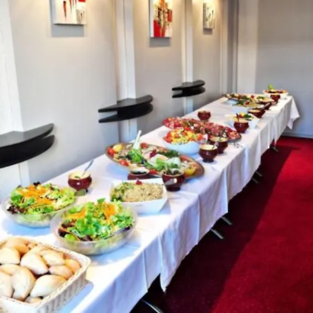 ユーロポール ホテル 3*